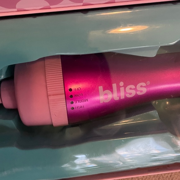 NWT Bliss One Step Hair Styler - Picture 4 of 7